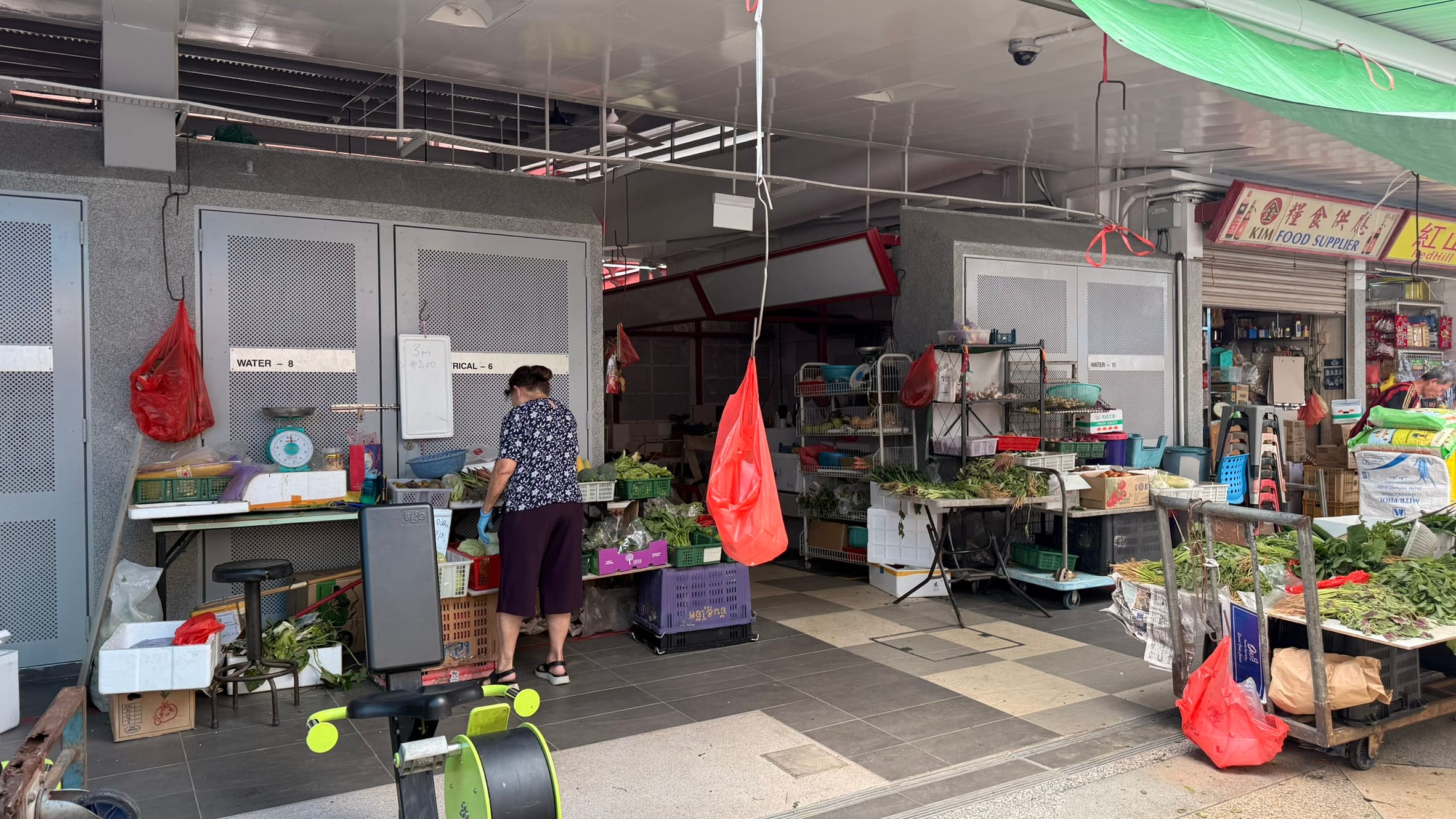 The pains of having no customers 